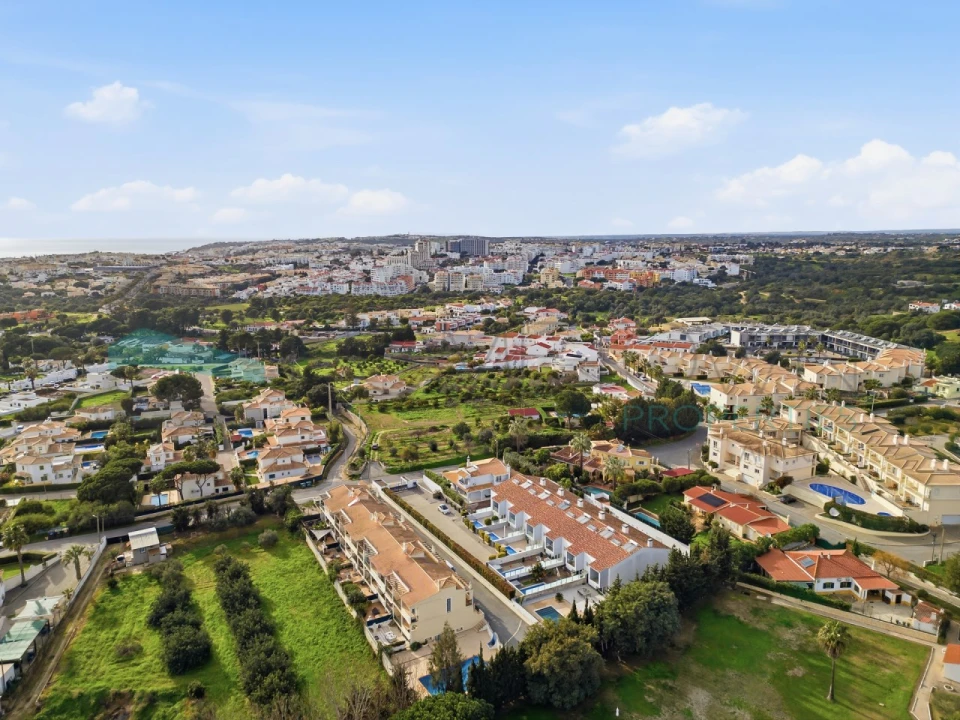Moradia T3 para Venda em Albufeira e Olhos de Água Foto 46
