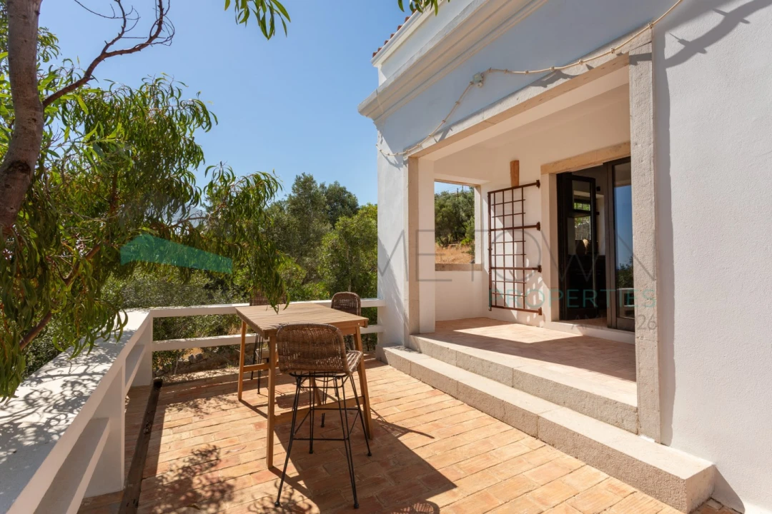 Moradia T4 para Venda em Santa Barbara de Nexe Foto 47