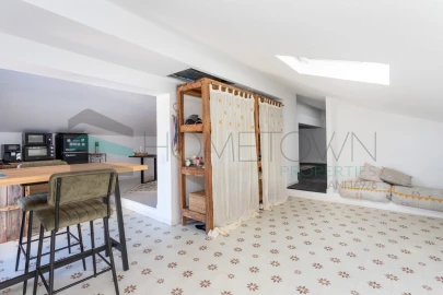 Moradia T4 para Venda em Santa Barbara de Nexe
