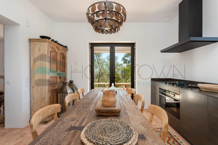 Moradia T4 para Venda em Santa Barbara de Nexe Foto 10