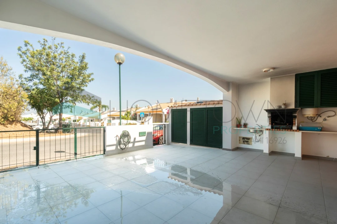Moradia T3 para Venda em Albufeira e Olhos de Água Foto 27