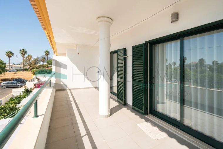 Moradia T3 para Venda em Albufeira e Olhos de Água Foto 17