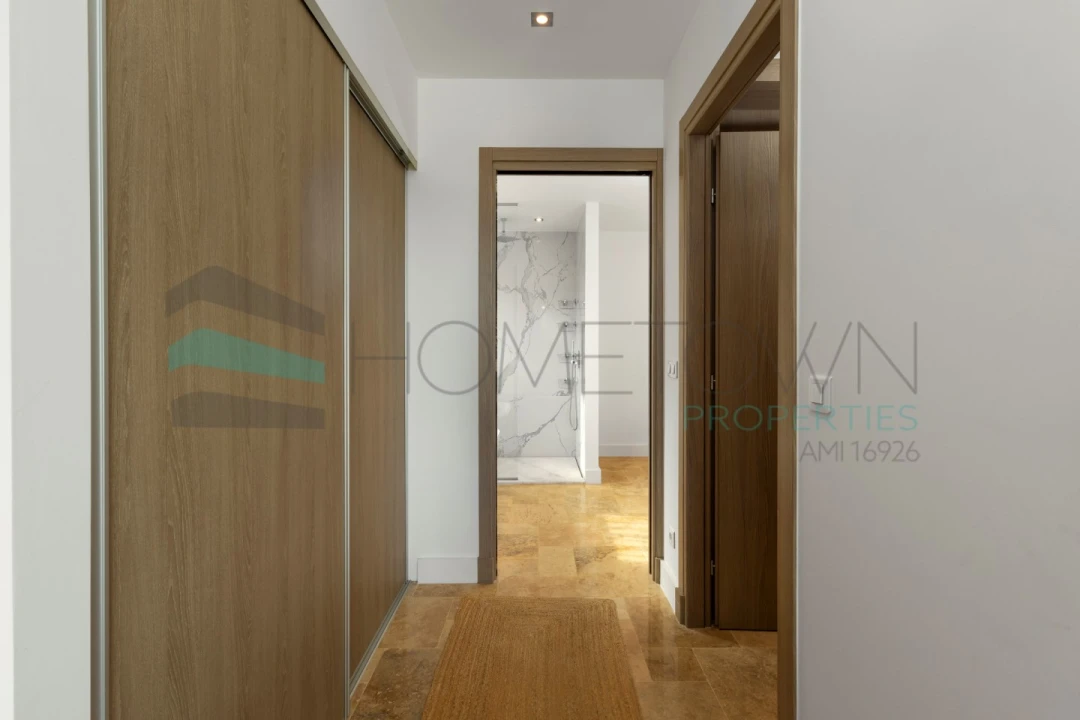 Moradia T4 para Venda em Montenegro Foto 26