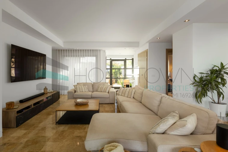Moradia T4 para Venda em Montenegro Foto 6