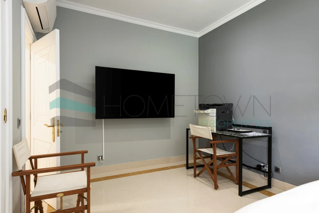 Moradia T5 para Venda em Quarteira Foto 20