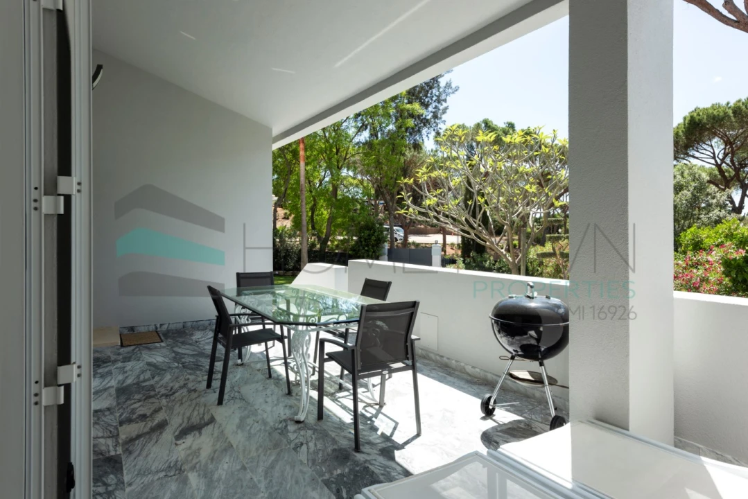 Moradia T5 para Venda em Quarteira Foto 13