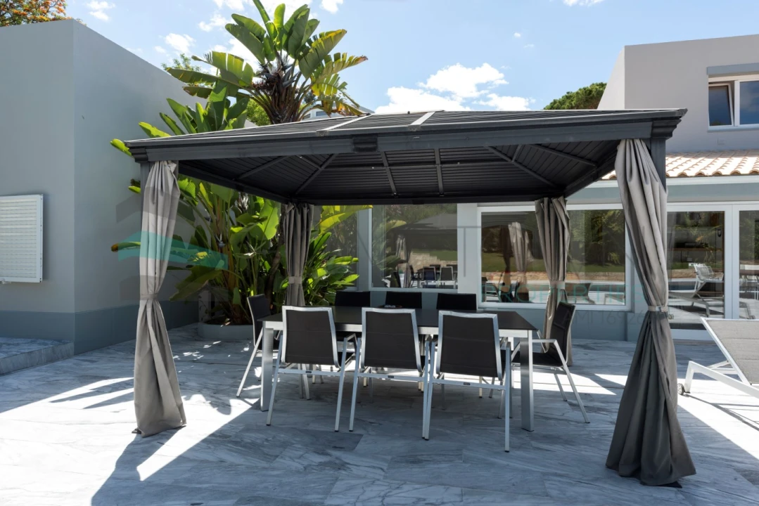 Moradia T5 para Venda em Quarteira Foto 32