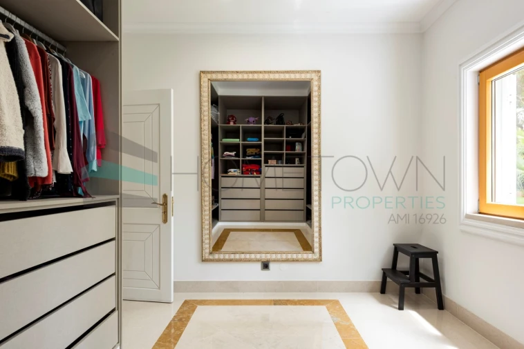 Moradia T5 para Venda em Quarteira Foto 29