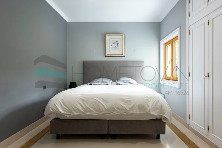 Moradia T5 para Venda em Quarteira Foto 24