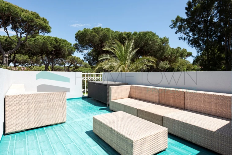 Moradia T5 para Venda em Quarteira Foto 33