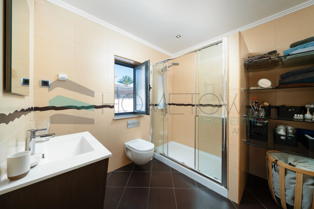 Moradia T3 para Venda em Lagos (São Sebastião e Santa Maria) Foto 27