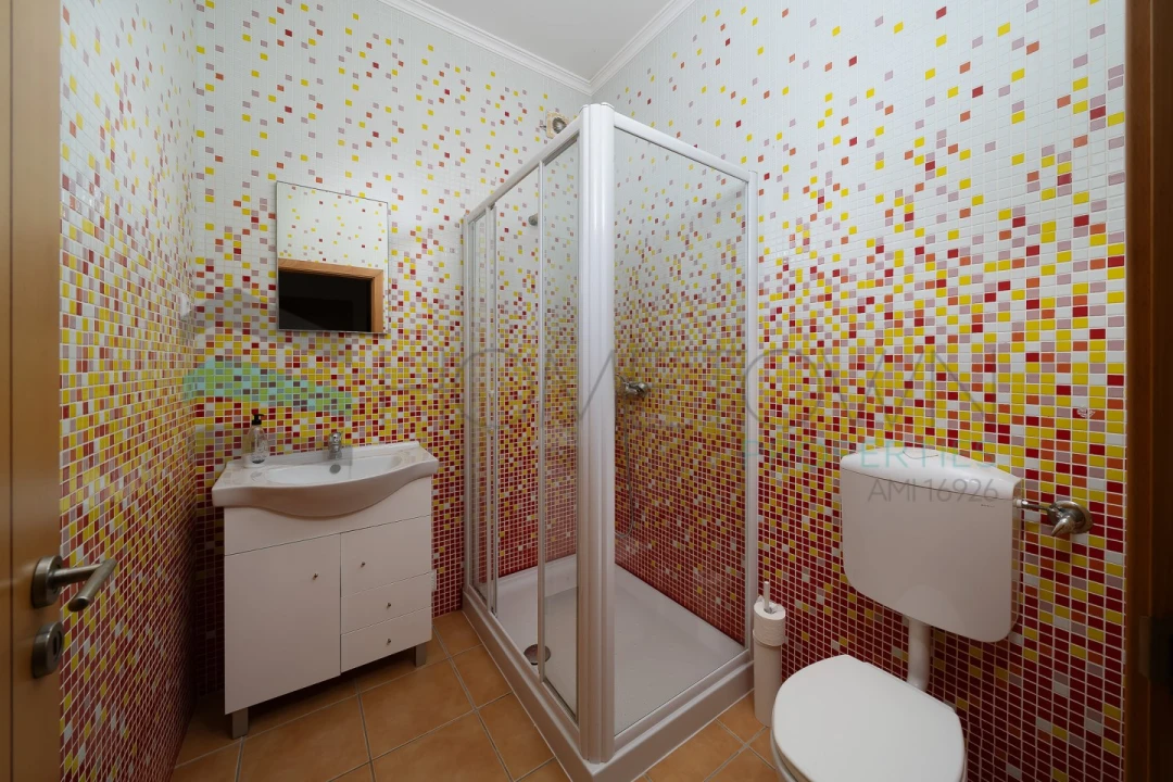 Moradia T3 para Venda em Lagos (São Sebastião e Santa Maria) Foto 32