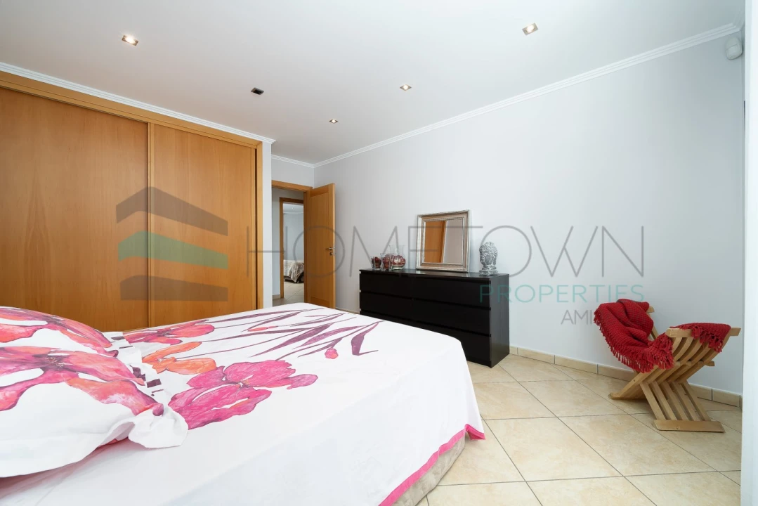 Moradia T3 para Venda em Lagos (São Sebastião e Santa Maria) Foto 34