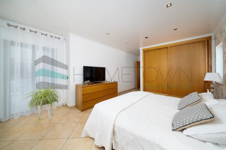 Moradia T3 para Venda em Lagos (São Sebastião e Santa Maria) Foto 31