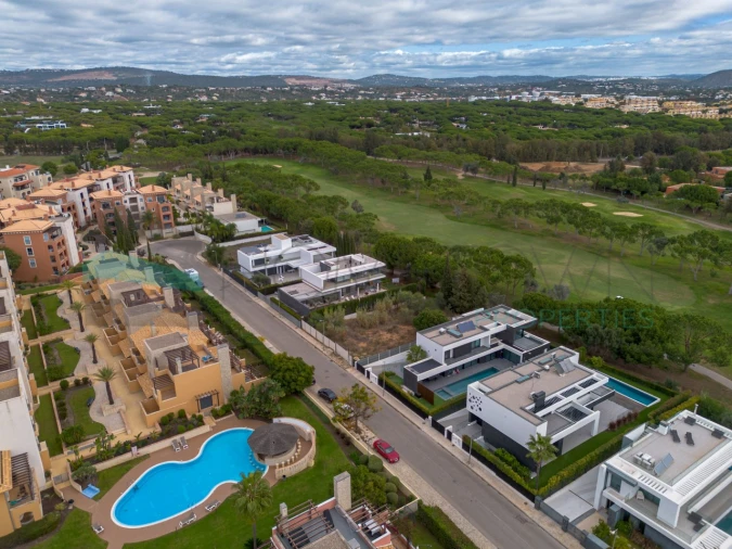 Terreno para Venda em Quarteira Foto 21