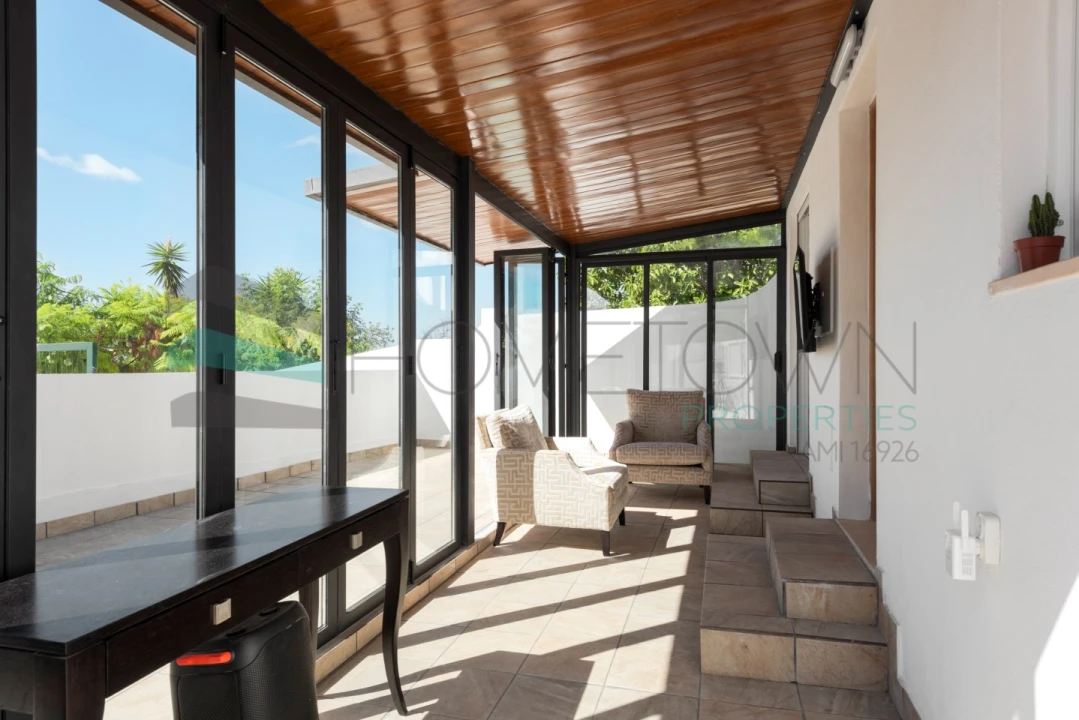 Moradia T2 para Venda em Santa Barbara de Nexe Foto 2