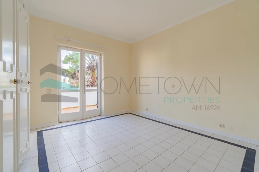 Moradia T6 para Venda em Albufeira e Olhos de Água Foto 18