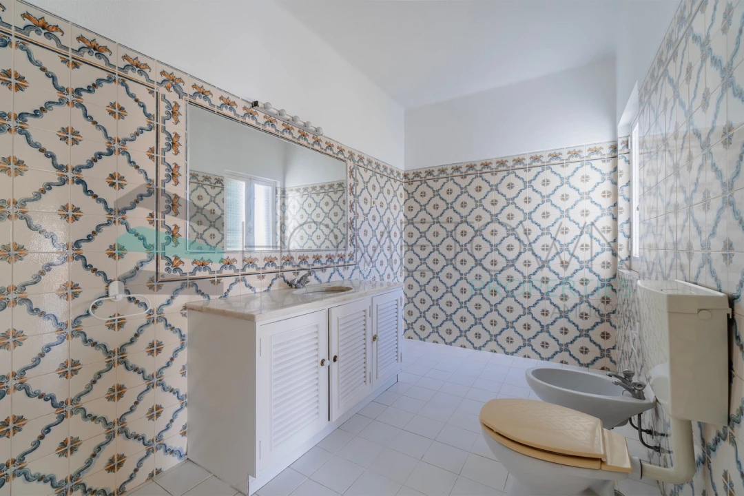 Moradia T6 para Venda em Albufeira e Olhos de Água Foto 10