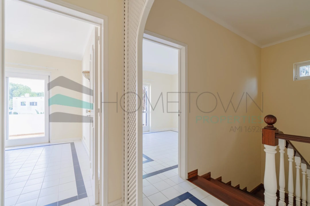 Moradia T6 para Venda em Albufeira e Olhos de Água Foto 25