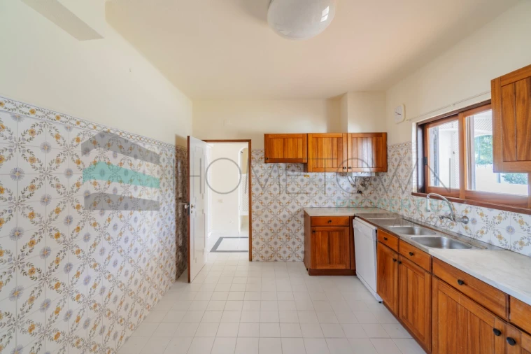 Moradia T6 para Venda em Albufeira e Olhos de Água Foto 6