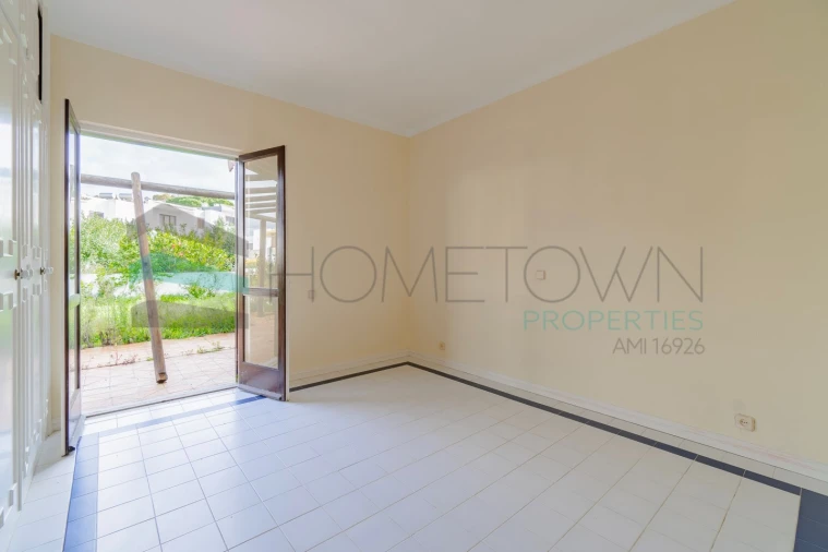 Moradia T6 para Venda em Albufeira e Olhos de Água Foto 23