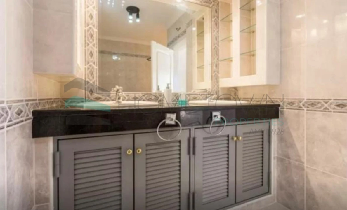 Moradia T5 para Venda em Albufeira e Olhos de Água Foto 14