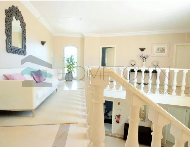 Moradia T5 para Venda em Albufeira e Olhos de Água Foto 5