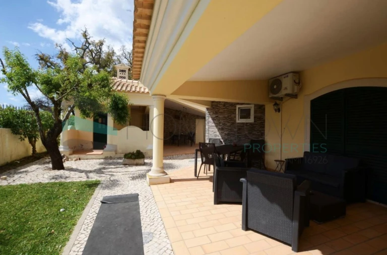 Moradia T5 para Venda em Albufeira e Olhos de Água Foto 20