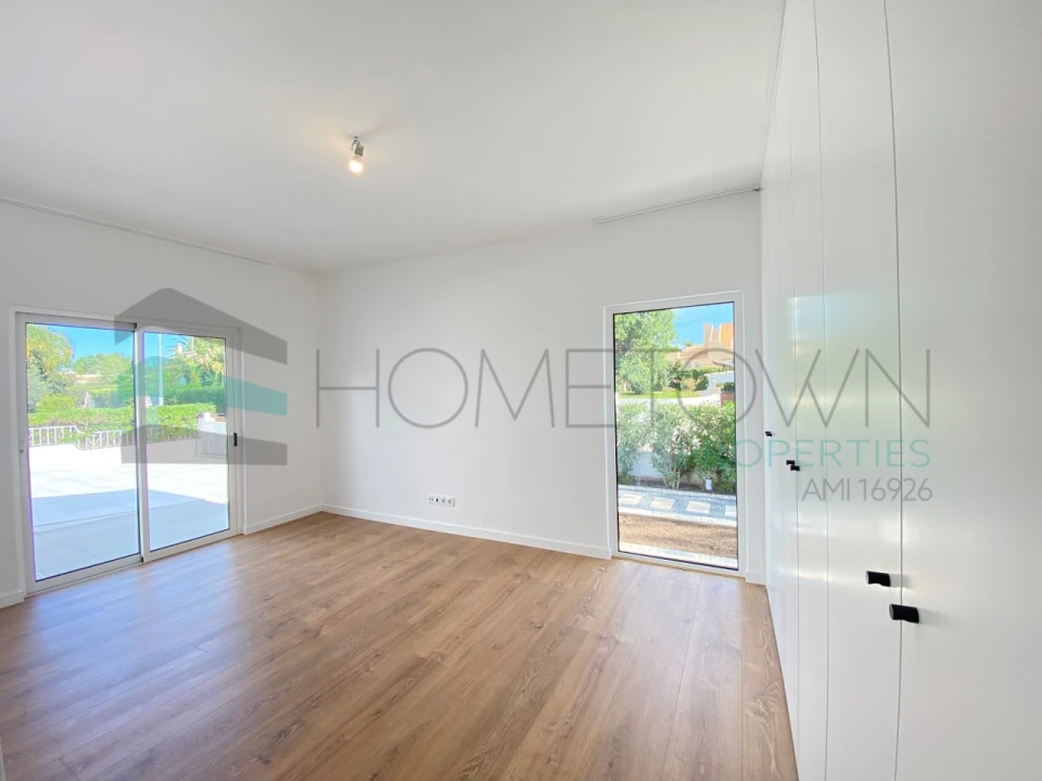 Moradia T3 para Venda em Quarteira Foto 19