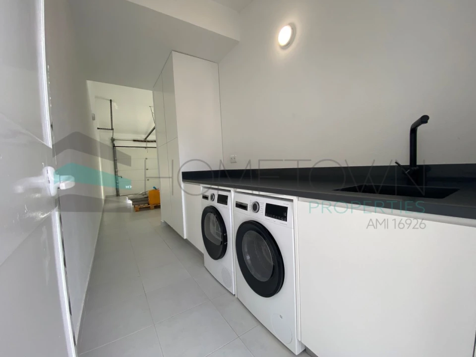 Moradia T3 para Venda em Quarteira Foto 26