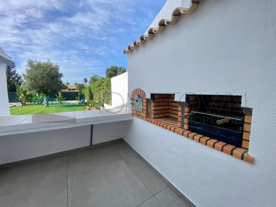 Moradia T3 para Venda em Quarteira Foto 27