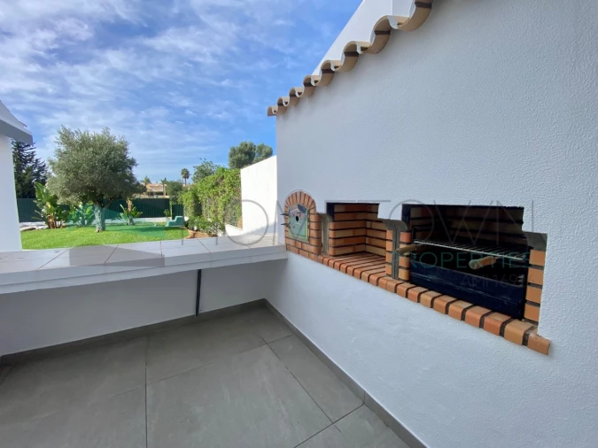 Moradia T3 para Venda em Quarteira Foto 27