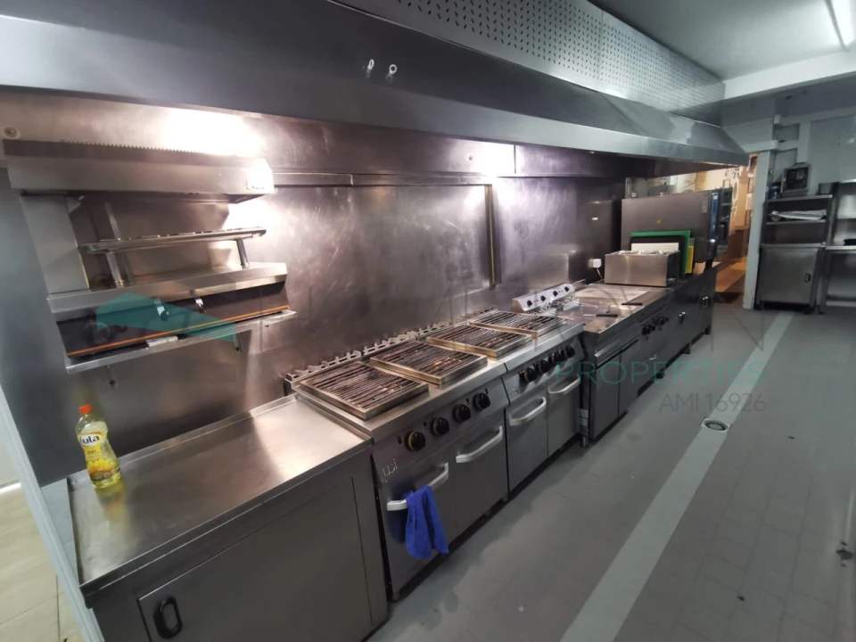 Negócio para Venda em Quarteira Foto 10