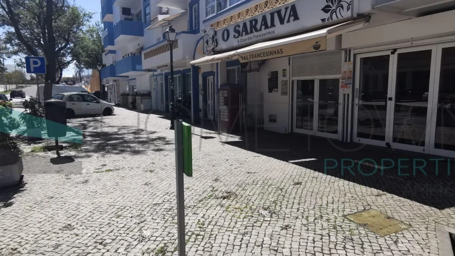 Negócio para Venda em Quarteira