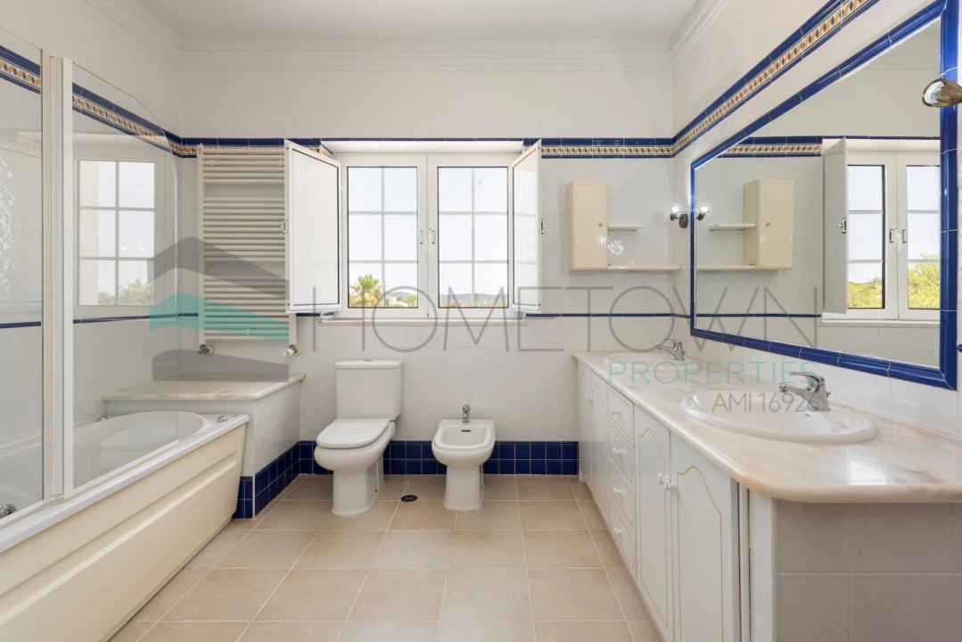 Moradia T5 para Venda em Loule (São Clemente) Foto 23