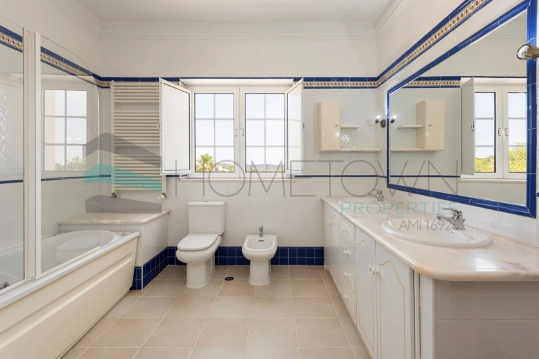 Moradia T5 para Venda em Loule (São Clemente) Foto 23