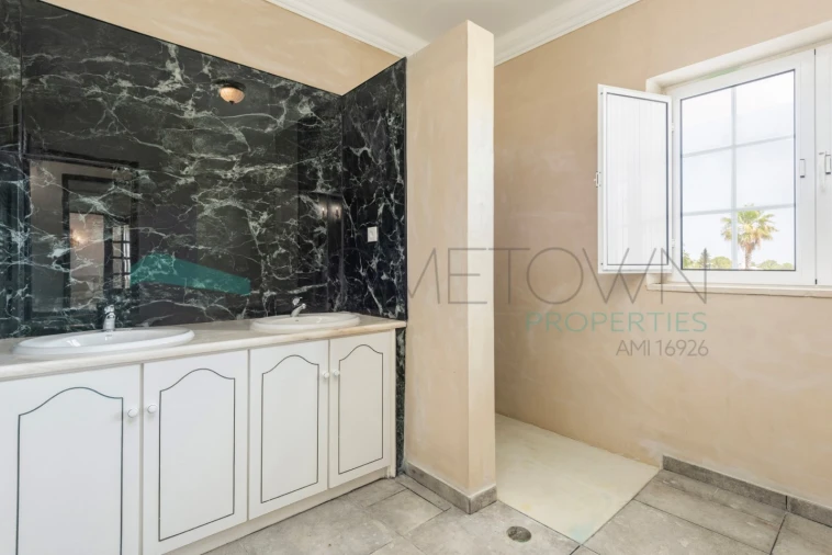 Moradia T5 para Venda em Loule (São Clemente) Foto 34