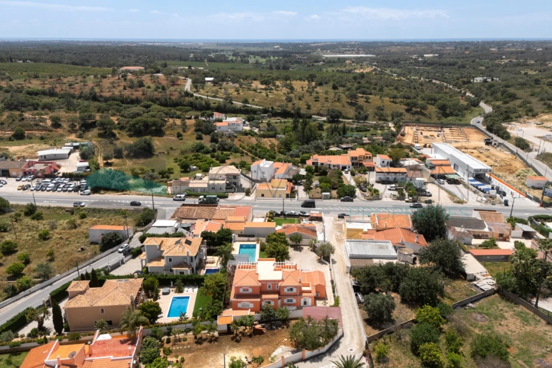 Moradia T5 para Venda em Almancil Foto 54