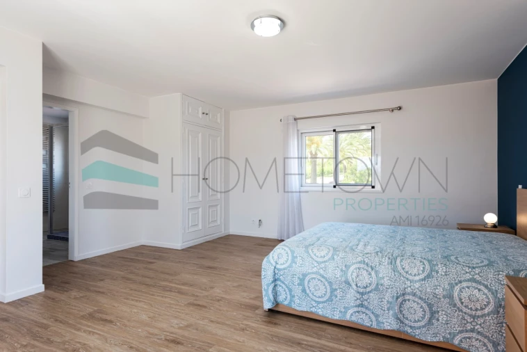 Moradia T5 para Venda em Almancil Foto 30