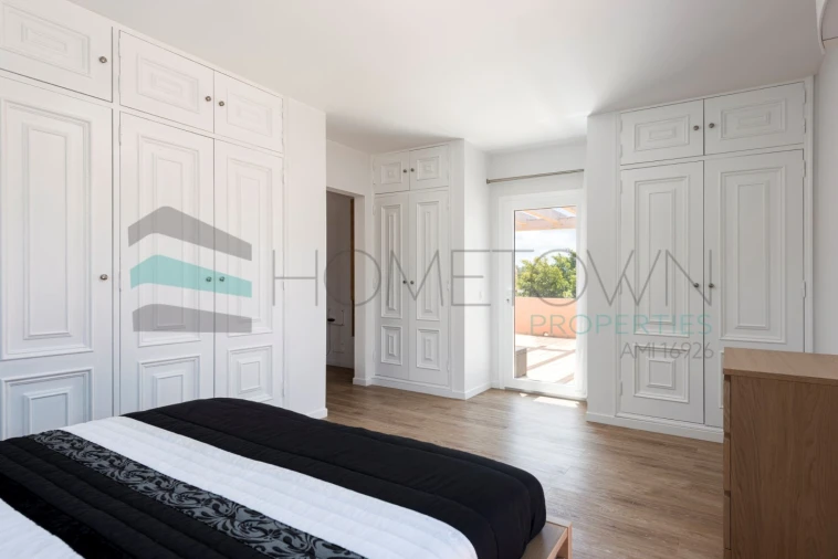 Moradia T5 para Venda em Almancil Foto 33