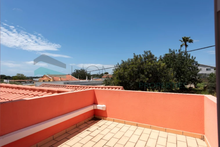 Moradia T5 para Venda em Almancil Foto 35