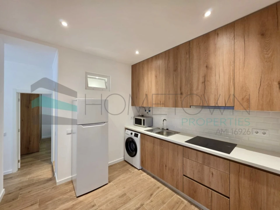 Moradia T6 para Venda em Albufeira e Olhos de Água Foto 1