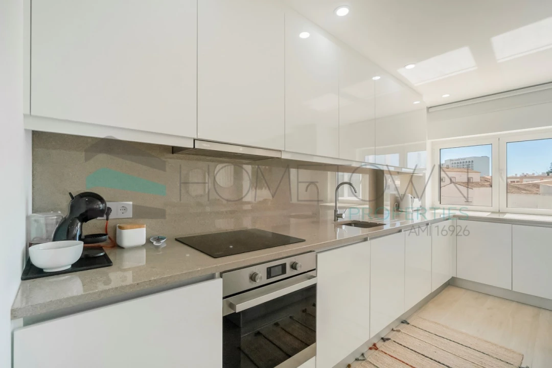 Apartamento T2 para Venda em Quarteira Foto 4