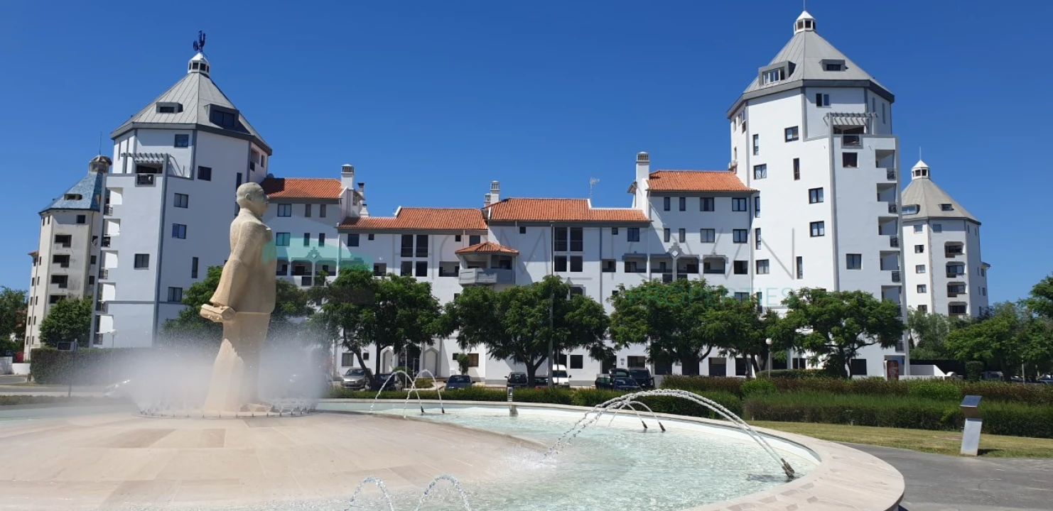 Apartamento T2 para Venda em Quarteira Foto 17