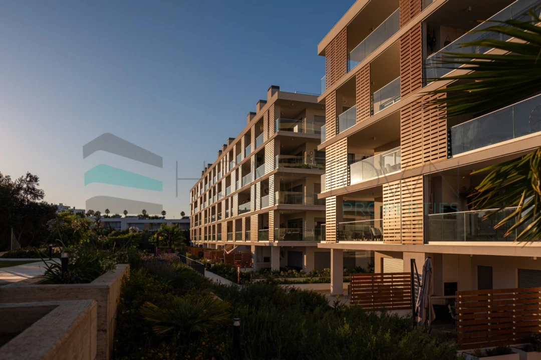 Apartamento T3 para Venda em Albufeira e Olhos de Água Foto 1