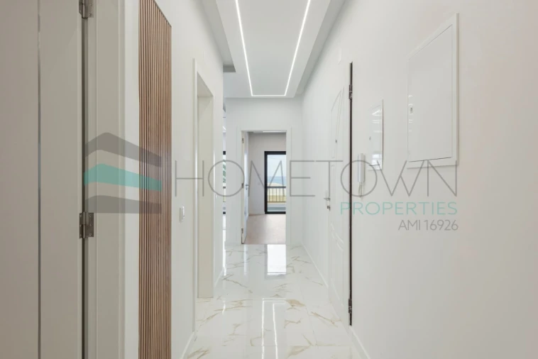 Apartamento T3 para Venda em Quarteira Foto 2