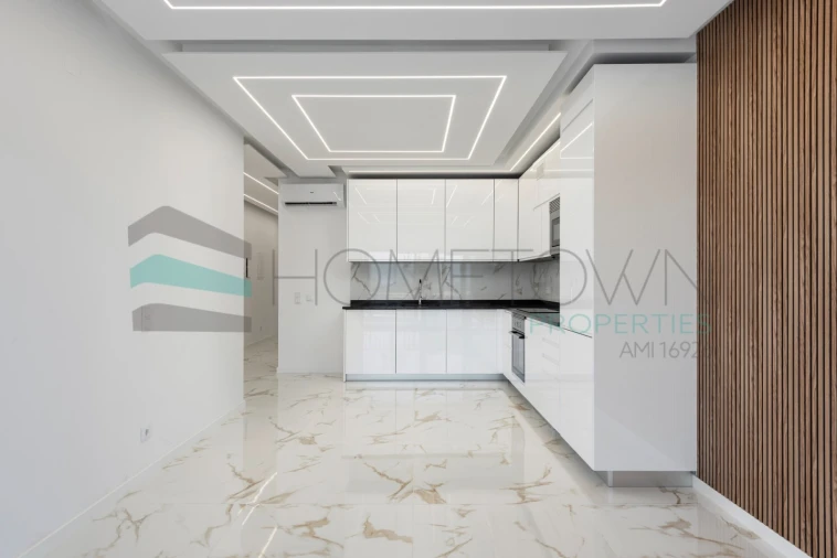 Apartamento T3 para Venda em Quarteira Foto 6