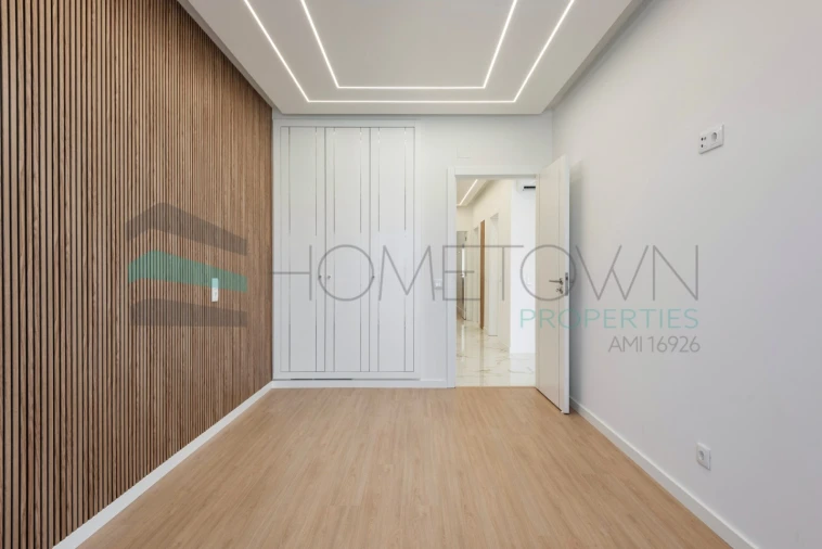 Apartamento T3 para Venda em Quarteira Foto 12