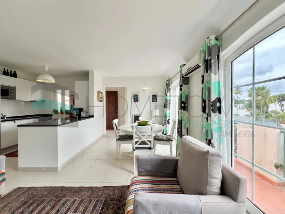 Apartamento T2 para Venda em Quarteira Foto 4