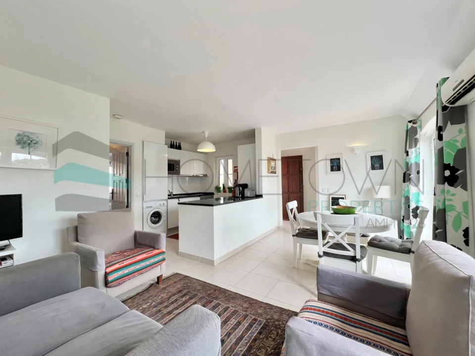 Apartamento T2 para Venda em Quarteira Foto 3